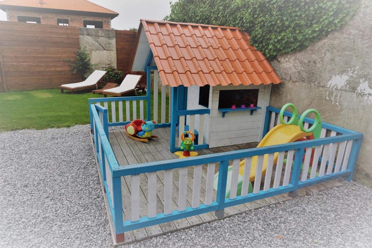 Apartamentos La Playina Лянес Екстериор снимка